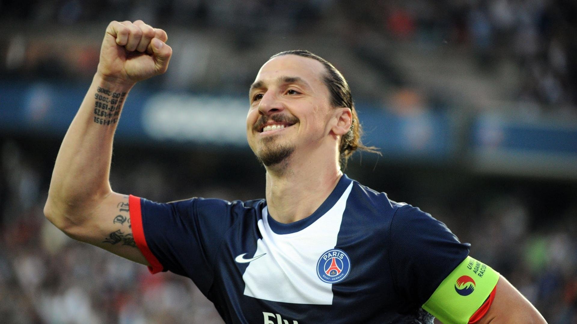 “驾驭风云：飘移舞蹈中的速度艺术”，飘移动作分解