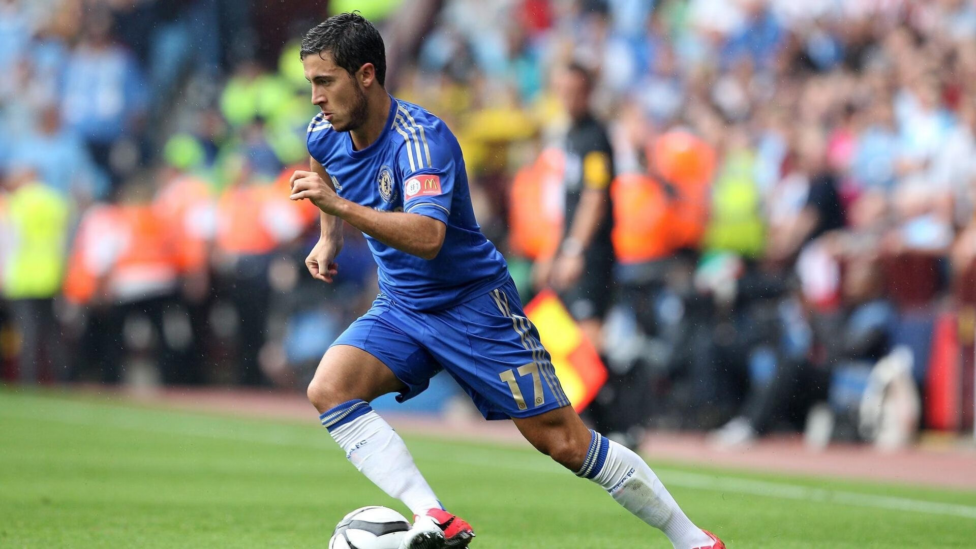 技术动作稳定，发挥较为可靠，技术动作形成的规律一般分为