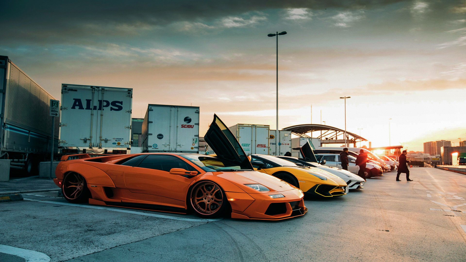 印度男子板球队因雨天比赛取消，凭借国际排名获得金牌。，印度板球队长